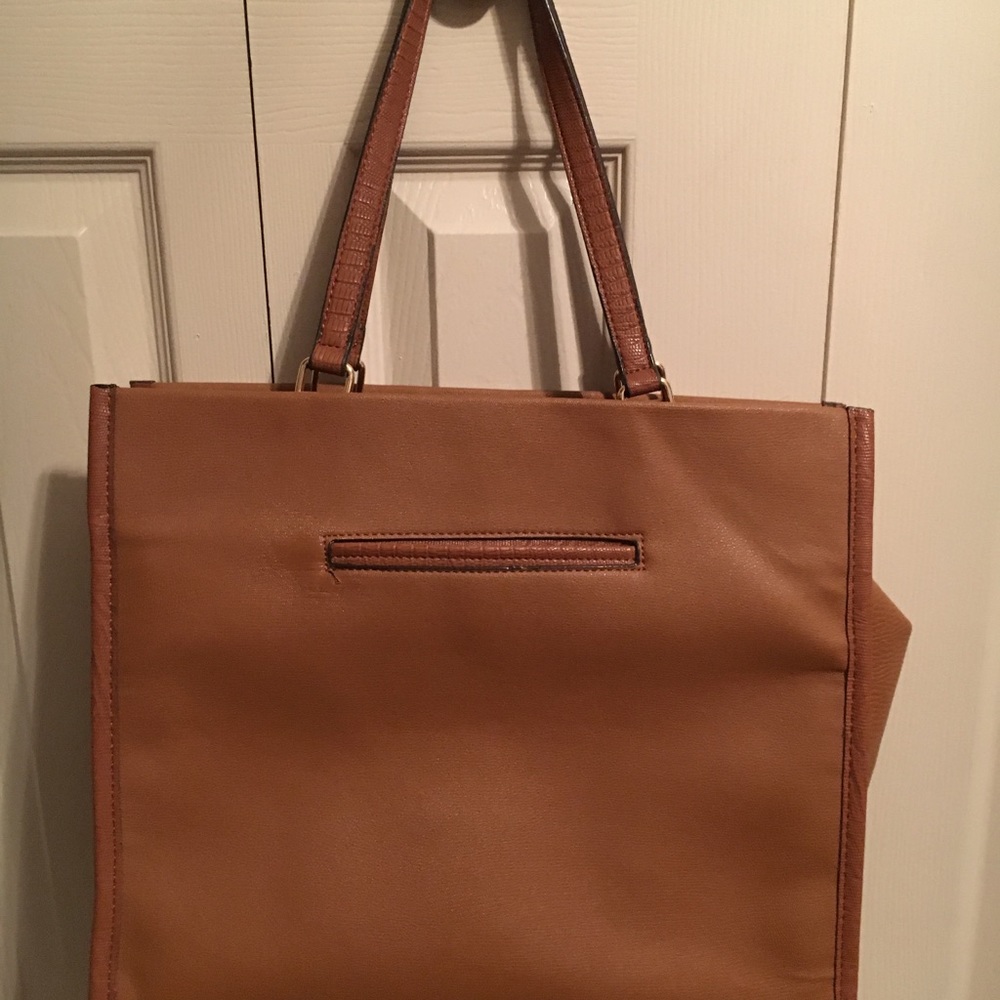 Women’s Essex Square Tote